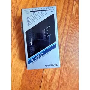 Magnavox Sky Liner 3 Portable FM Stereo Radio Cassette Player Vintage Silver